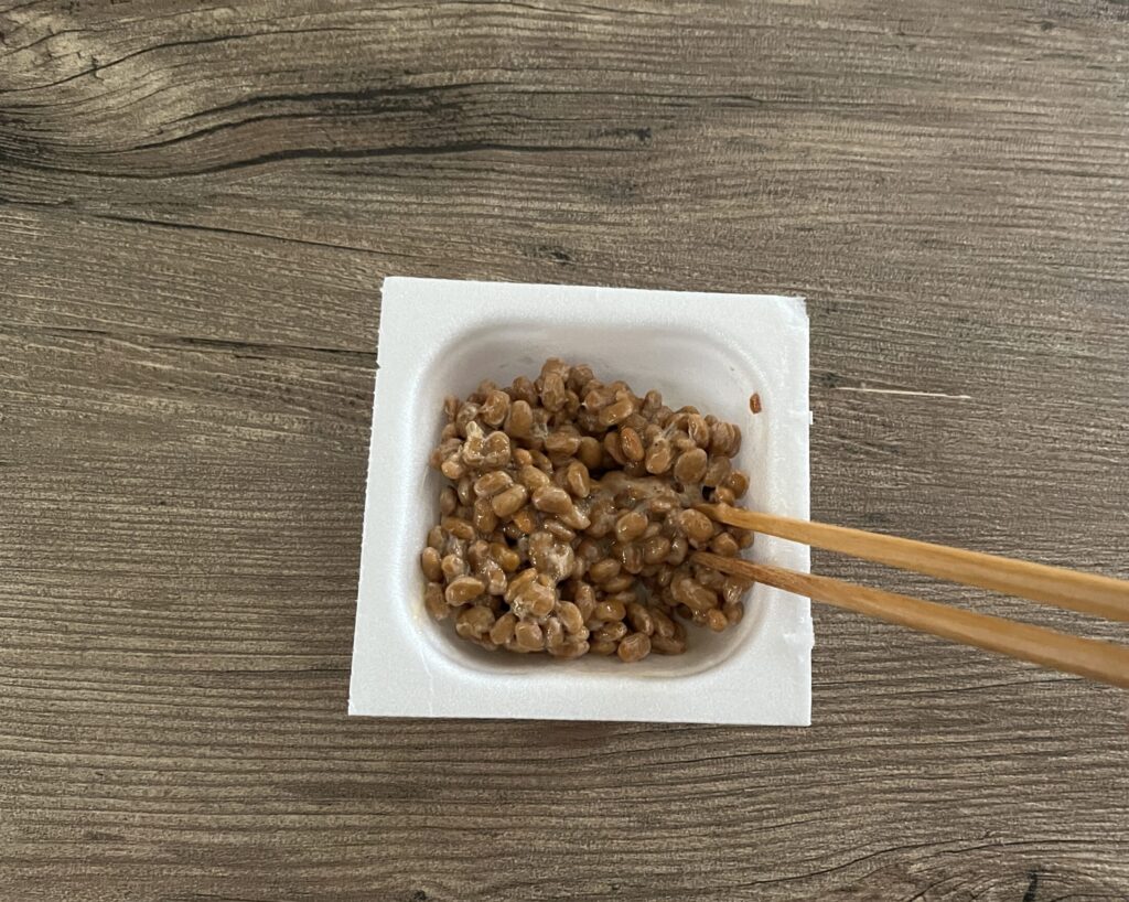 納豆を混ぜる
