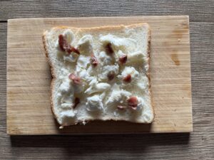 アンチョビをのせる