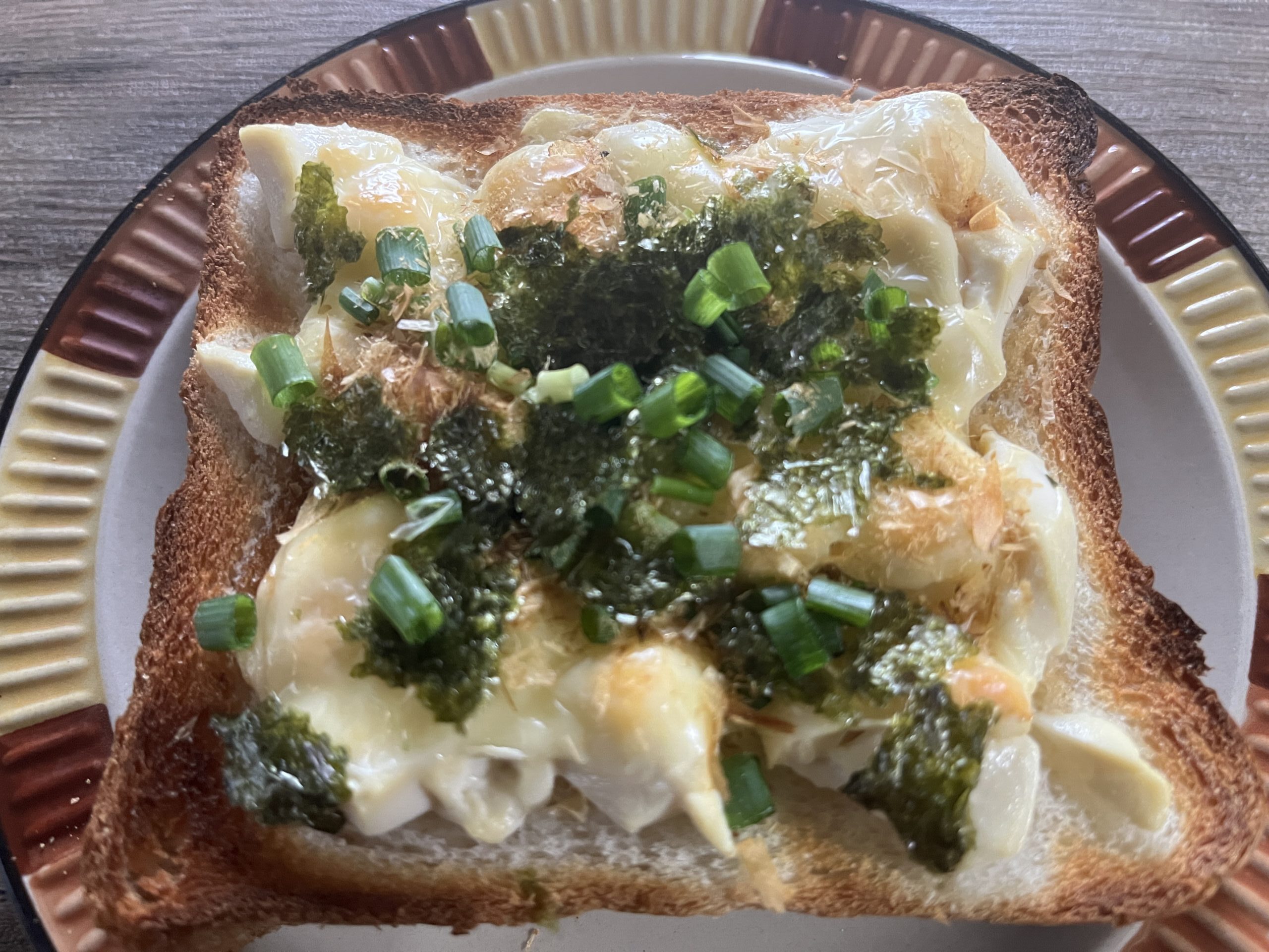 豆腐とチーズのトースト