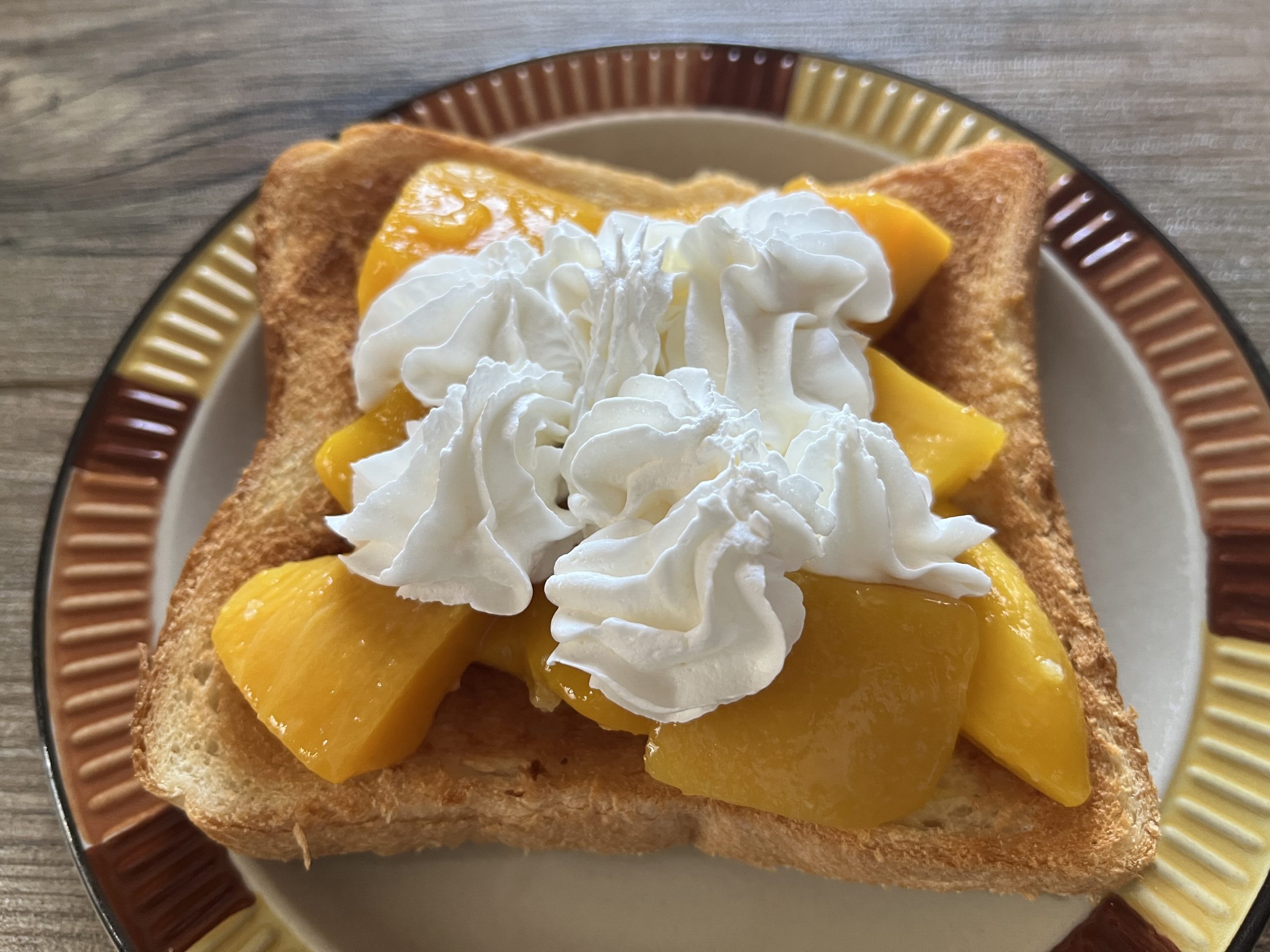 マンゴーホイップトースト