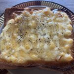 はちみつチーズペッパートースト